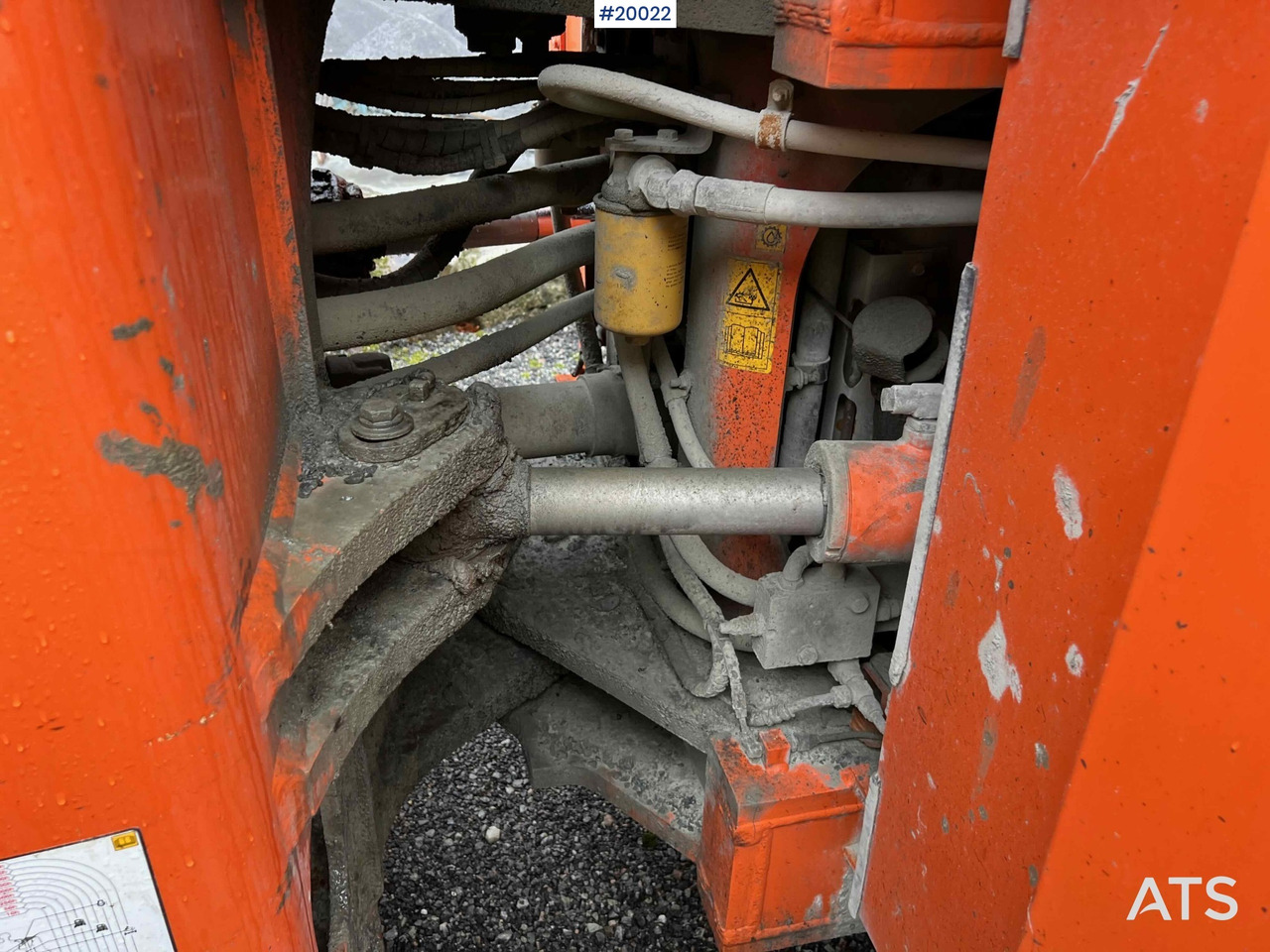 Ελαστιχοφόρος φορτωτής Hitachi zw370-6: φωτογραφία 41