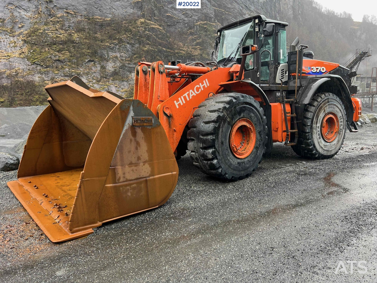 Ελαστιχοφόρος φορτωτής Hitachi zw370-6: φωτογραφία 7