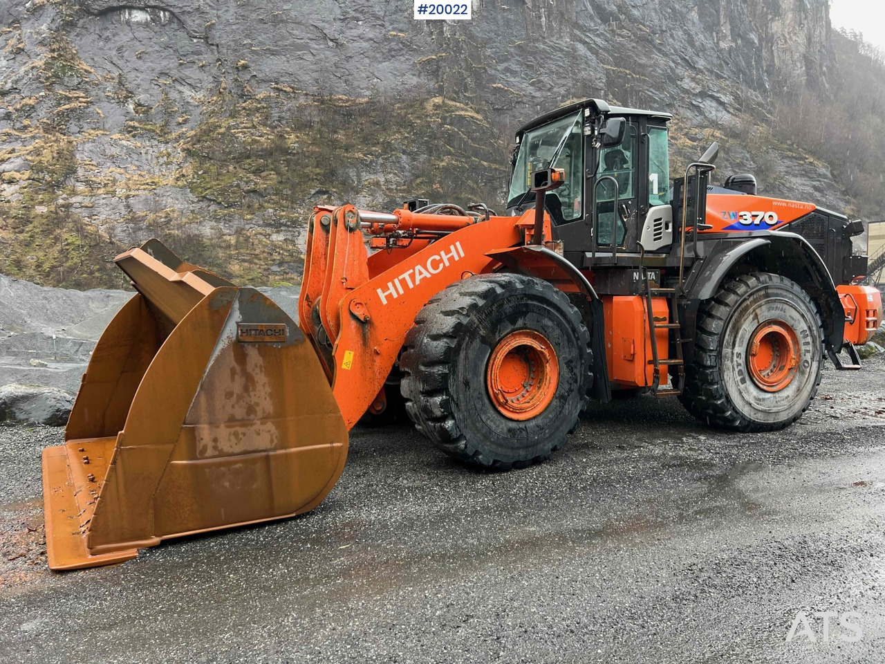 Ελαστιχοφόρος φορτωτής Hitachi zw370-6: φωτογραφία 6