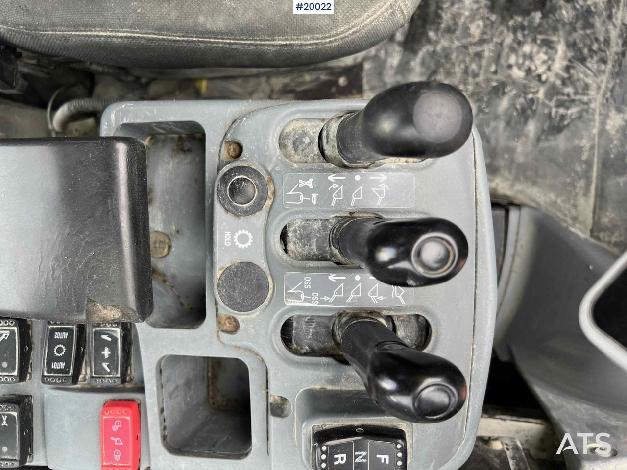 Ελαστιχοφόρος φορτωτής Hitachi zw370-6: φωτογραφία 27