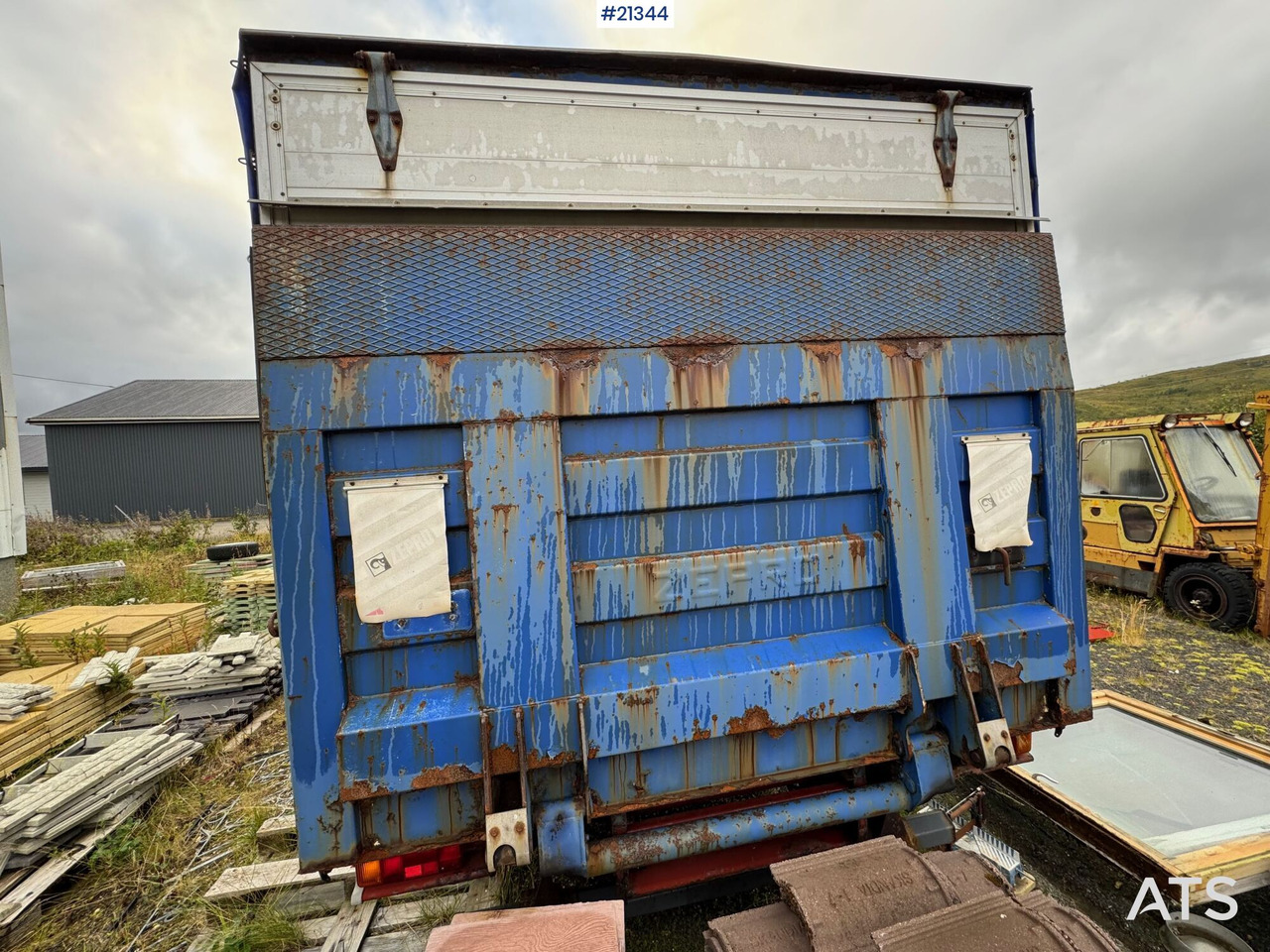 Iveco Eurocargo - Φορτηγό μουσαμάς: φωτογραφία 4 Iveco Eurocargo - Φορτηγό μουσαμάς: φωτογραφία 4