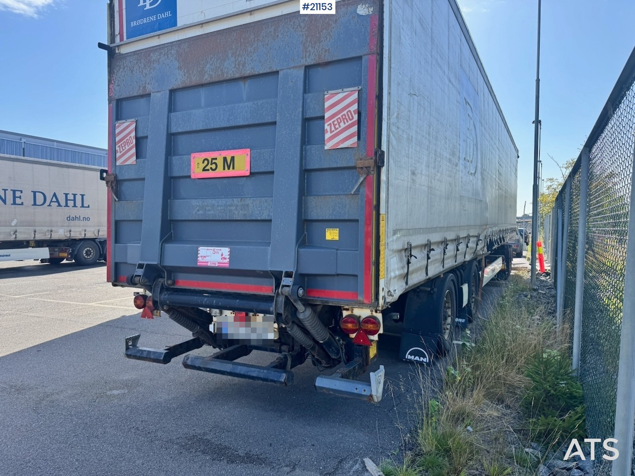 Krone Krone Citysemi - Τρέιλερ κουρτίνα: φωτογραφία 4 Krone Krone Citysemi - Τρέιλερ κουρτίνα: φωτογραφία 4