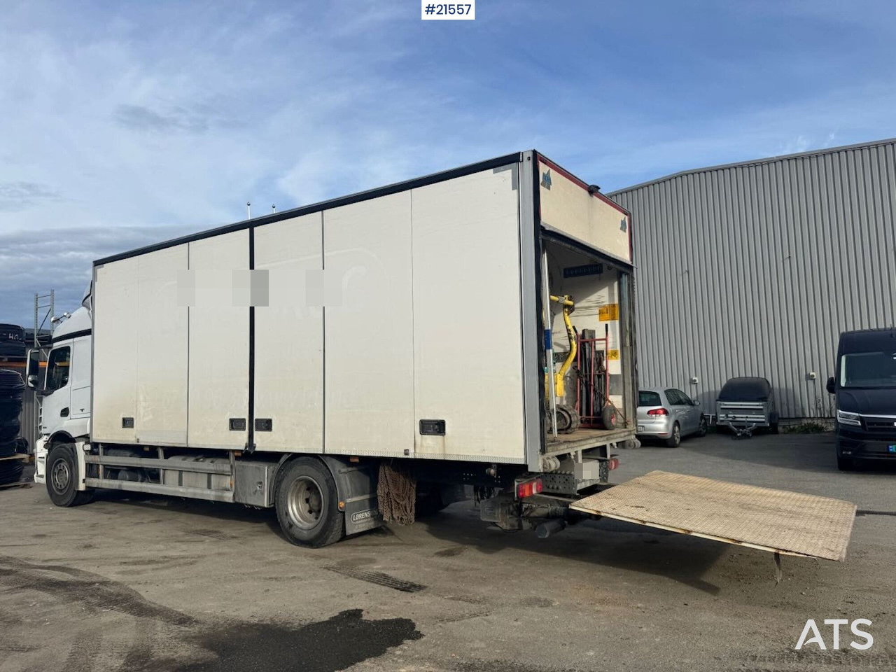 Mercedes Actros 1832 - Φορτηγό κόφα: φωτογραφία 4 Mercedes Actros 1832 - Φορτηγό κόφα: φωτογραφία 4