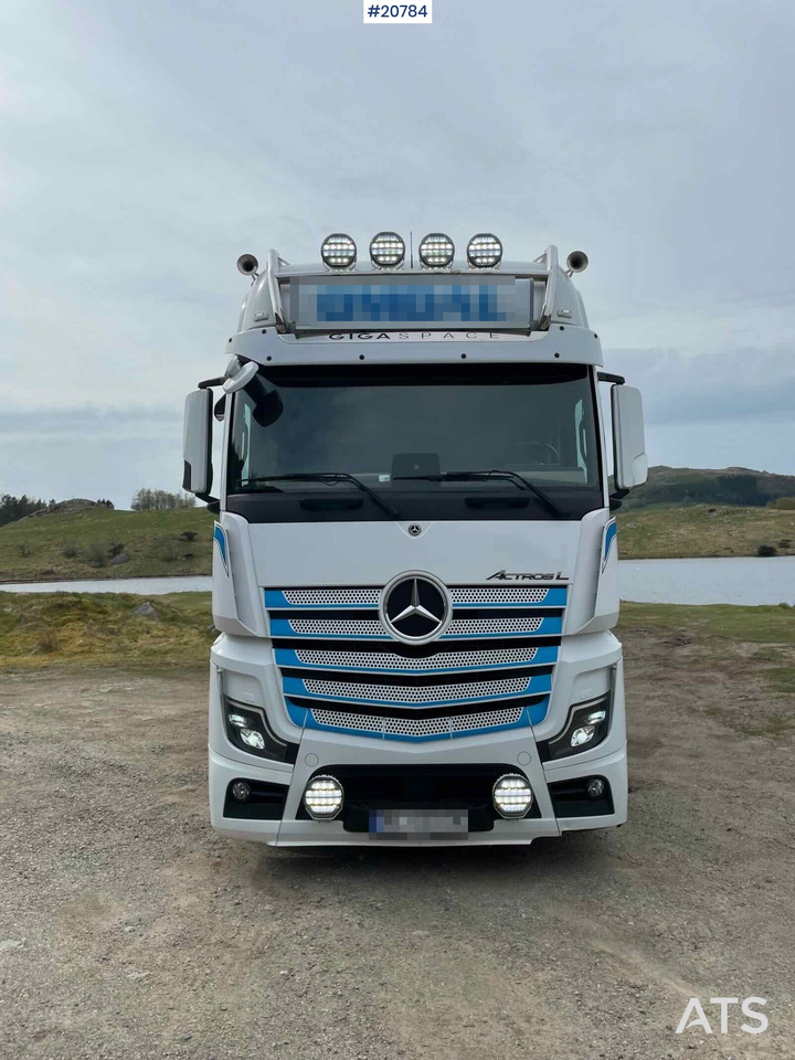 Mercedes Actros - Φορτηγό κόφα: φωτογραφία 2 Mercedes Actros - Φορτηγό κόφα: φωτογραφία 2