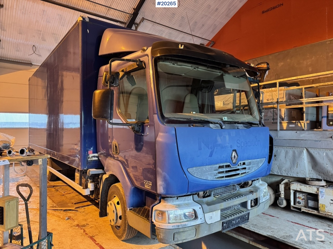 Renault midlum 220.08 - Φορτηγό κόφα: φωτογραφία 1 Renault midlum 220.08 - Φορτηγό κόφα: φωτογραφία 1