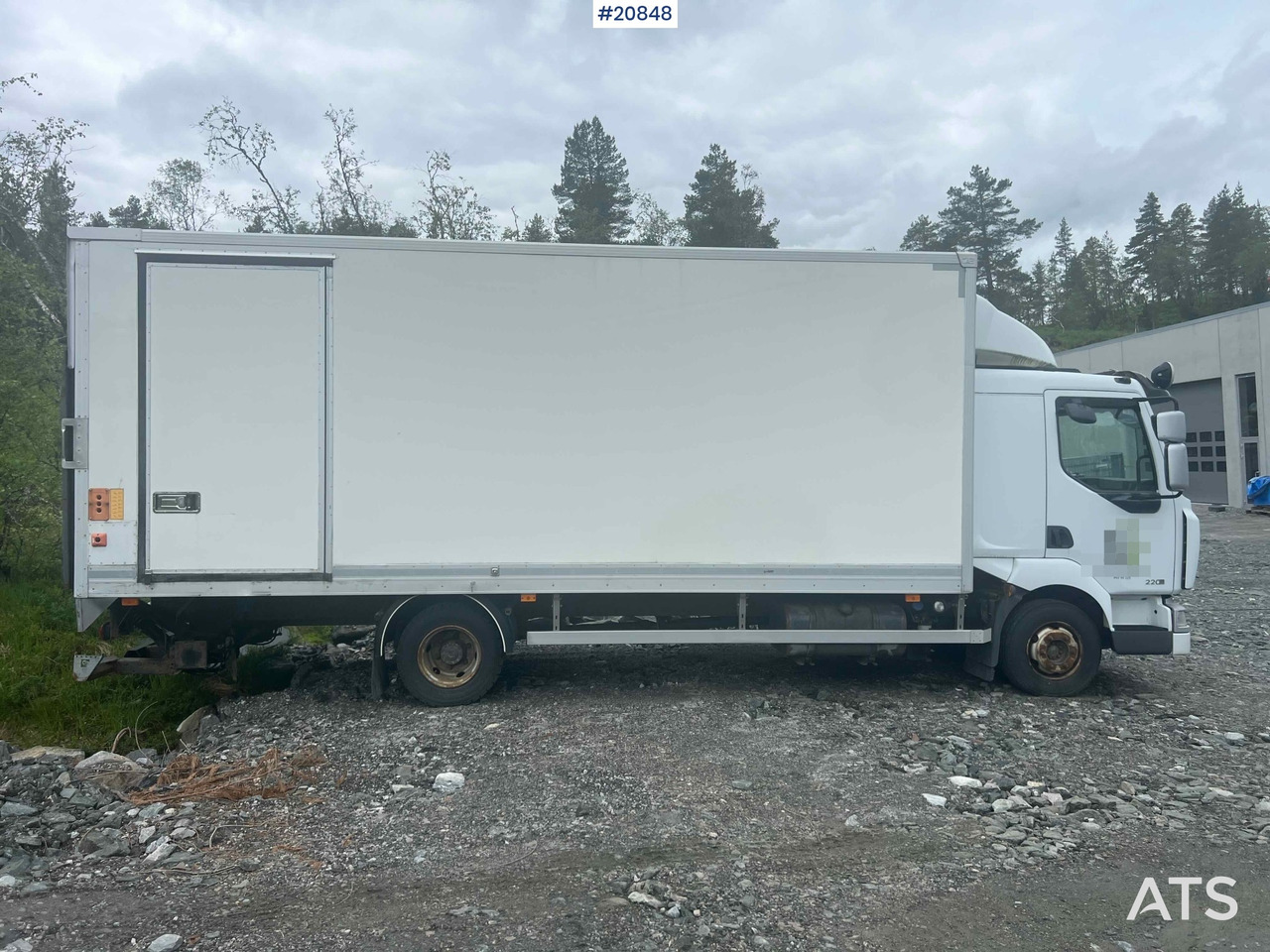 Φορτηγό κόφα Renault midlum: φωτογραφία 7 Φορτηγό κόφα Renault midlum: φωτογραφία 7