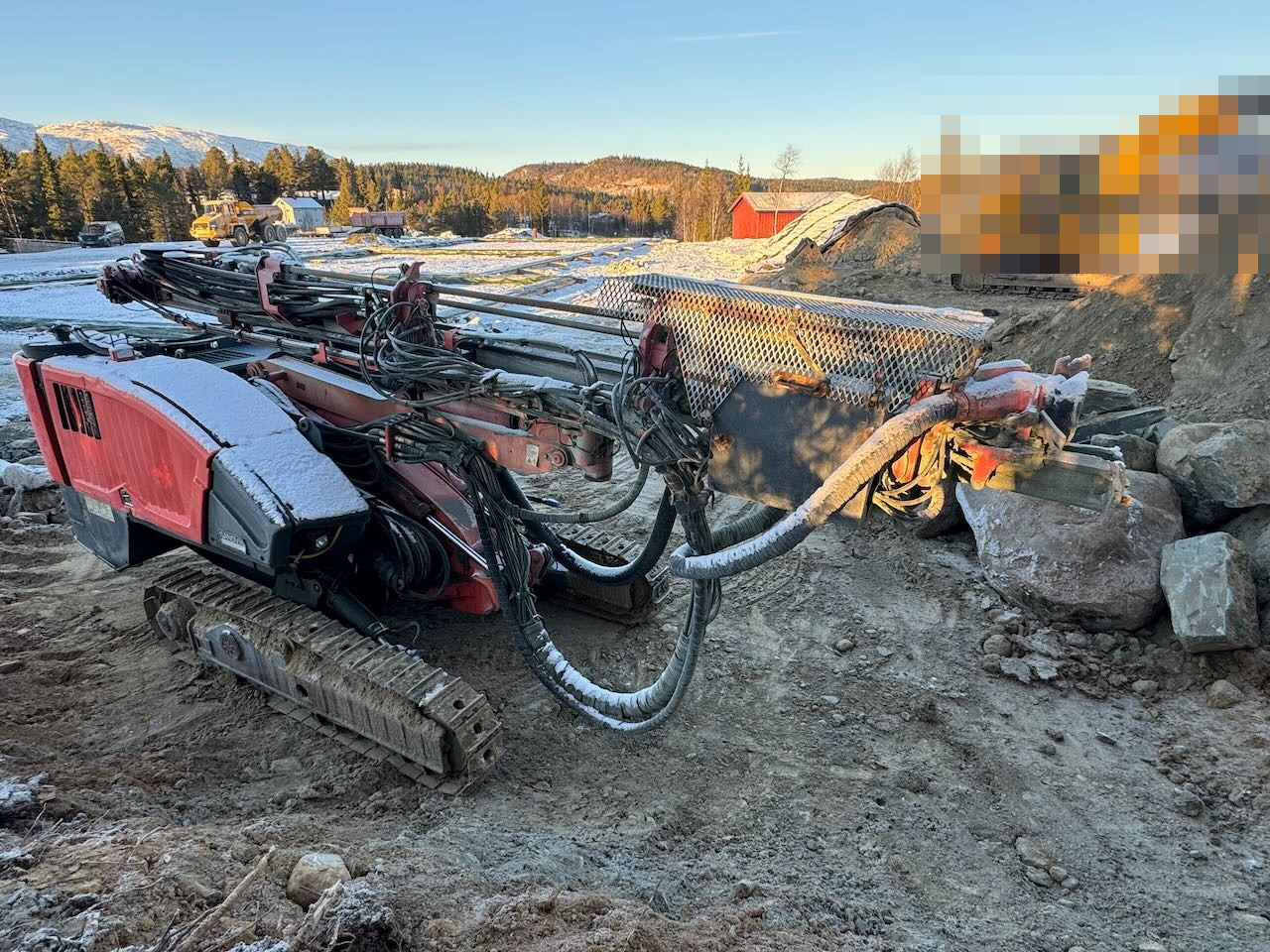 Sandvik Dino DC400RI Borerigg. Overhalt motor og hammer SE VIDEO - Γεωτρύπανο: φωτογραφία 4 Sandvik Dino DC400RI Borerigg. Overhalt motor og hammer SE VIDEO - Γεωτρύπανο: φωτογραφία 4