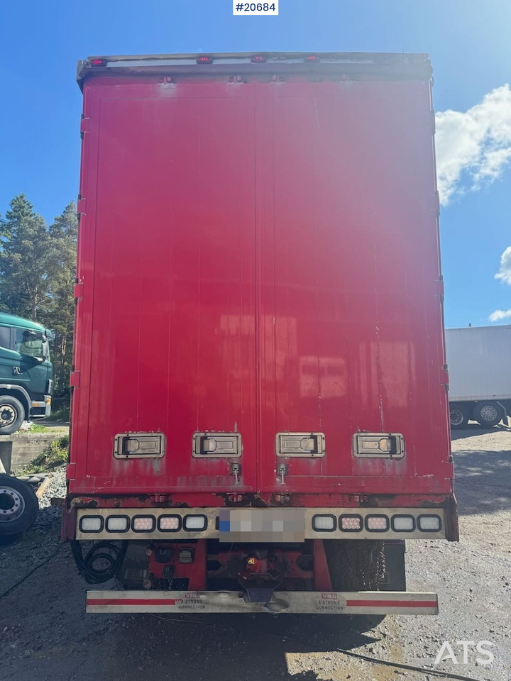 Scania R560 - Φορτηγό κόφα: φωτογραφία 4 Scania R560 - Φορτηγό κόφα: φωτογραφία 4