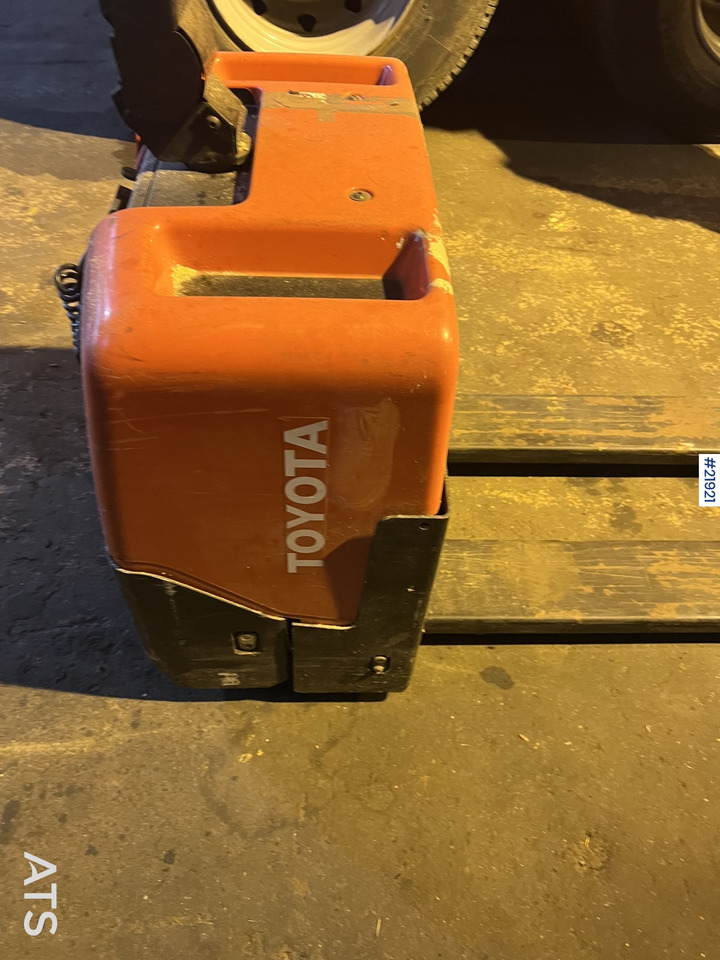 Toyota elektrisk pallejekk m/ løftekapasitet på 1300 kg - Παλετοφόρο: φωτογραφία 5 Toyota elektrisk pallejekk m/ løftekapasitet på 1300 kg - Παλετοφόρο: φωτογραφία 5