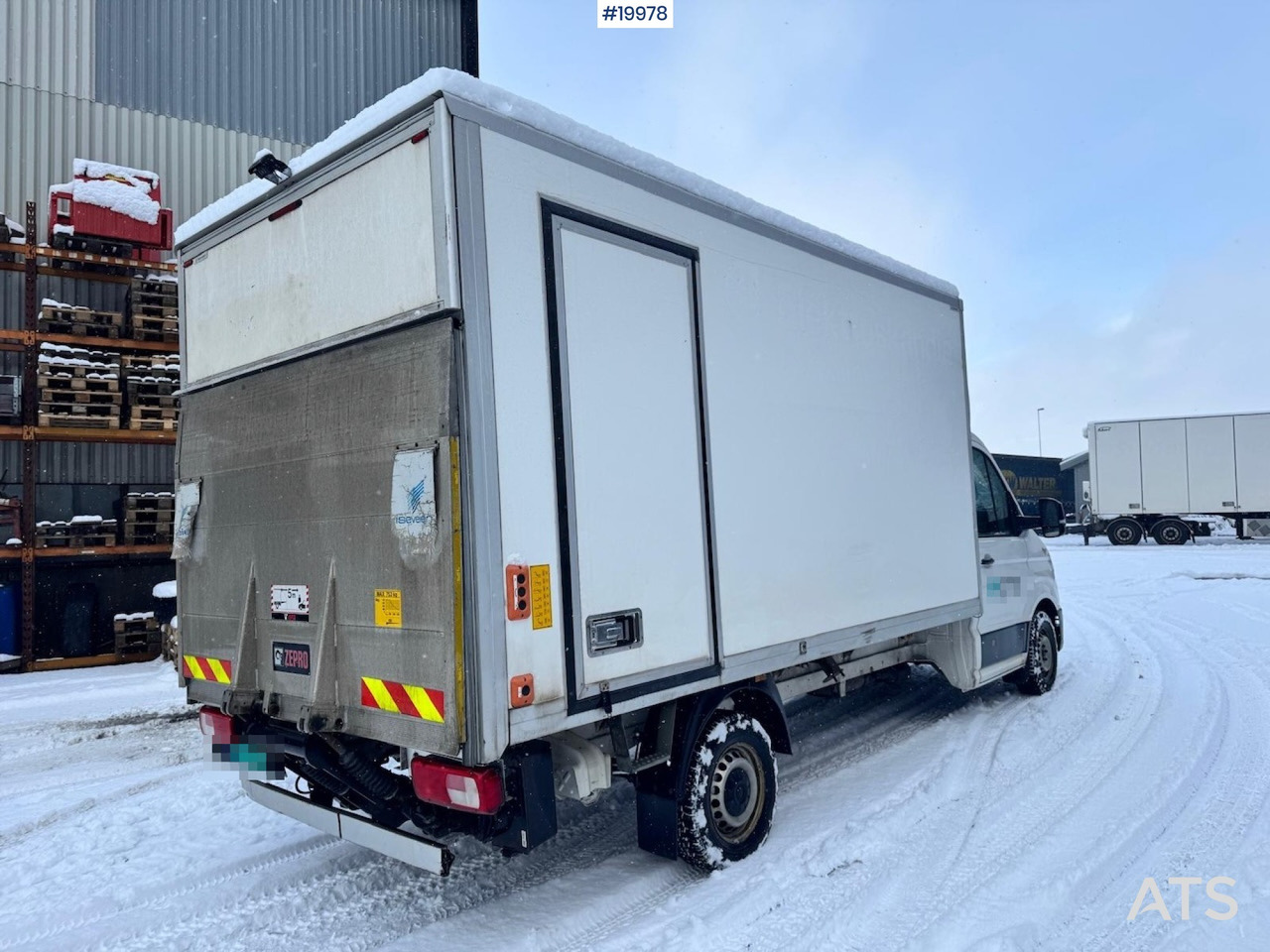 Volkswagen Crafter - Φορτηγό κόφα: φωτογραφία 4 Volkswagen Crafter - Φορτηγό κόφα: φωτογραφία 4