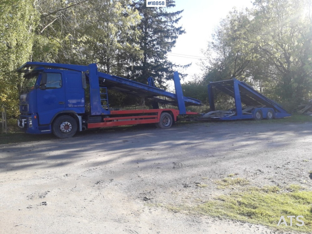Volvo FH12 - Φορτηγό αυτοκινητάμαξα: φωτογραφία 1 Volvo FH12 - Φορτηγό αυτοκινητάμαξα: φωτογραφία 1