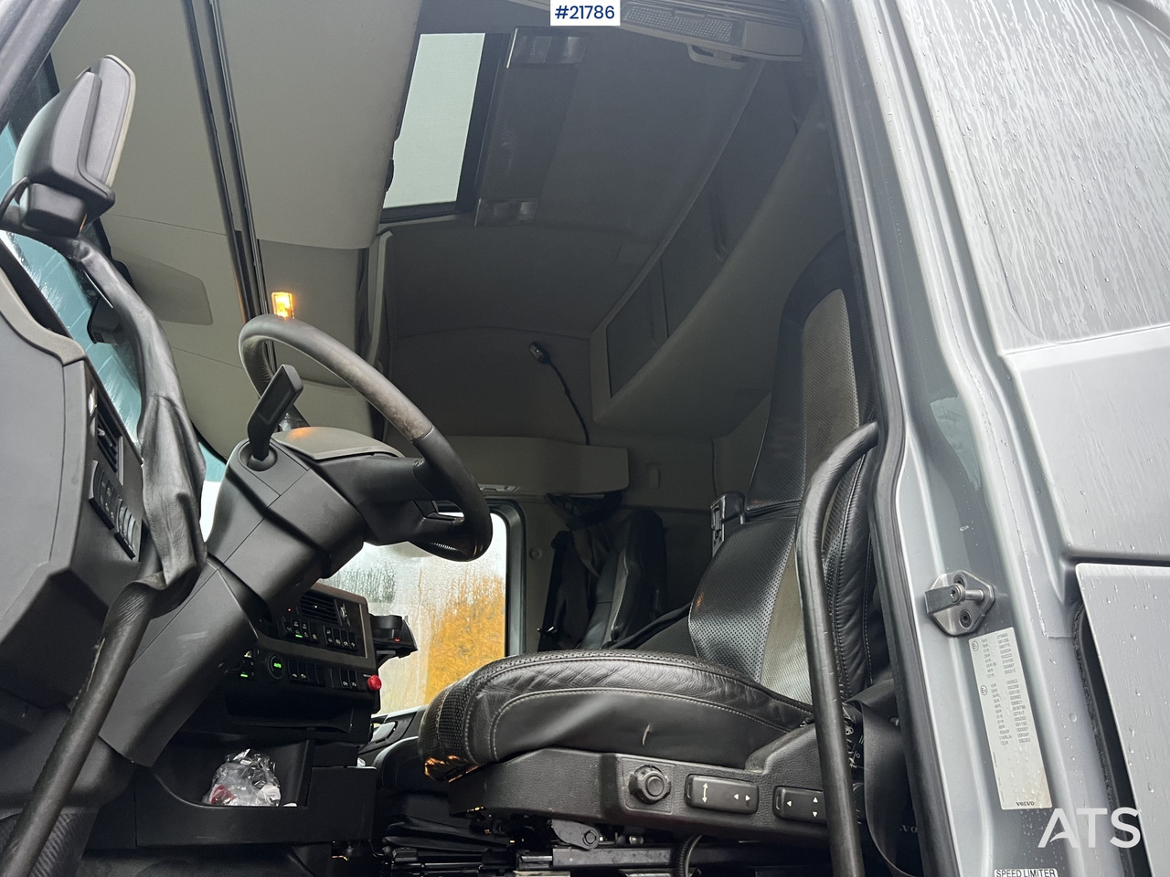 Φορτηγό ανατρεπόμενο Volvo FH540 8x4 asfaltbil m/ mtdk k218 2 akslet asfalthenger: φωτογραφία 27 Φορτηγό ανατρεπόμενο Volvo FH540 8x4 asfaltbil m/ mtdk k218 2 akslet asfalthenger: φωτογραφία 27