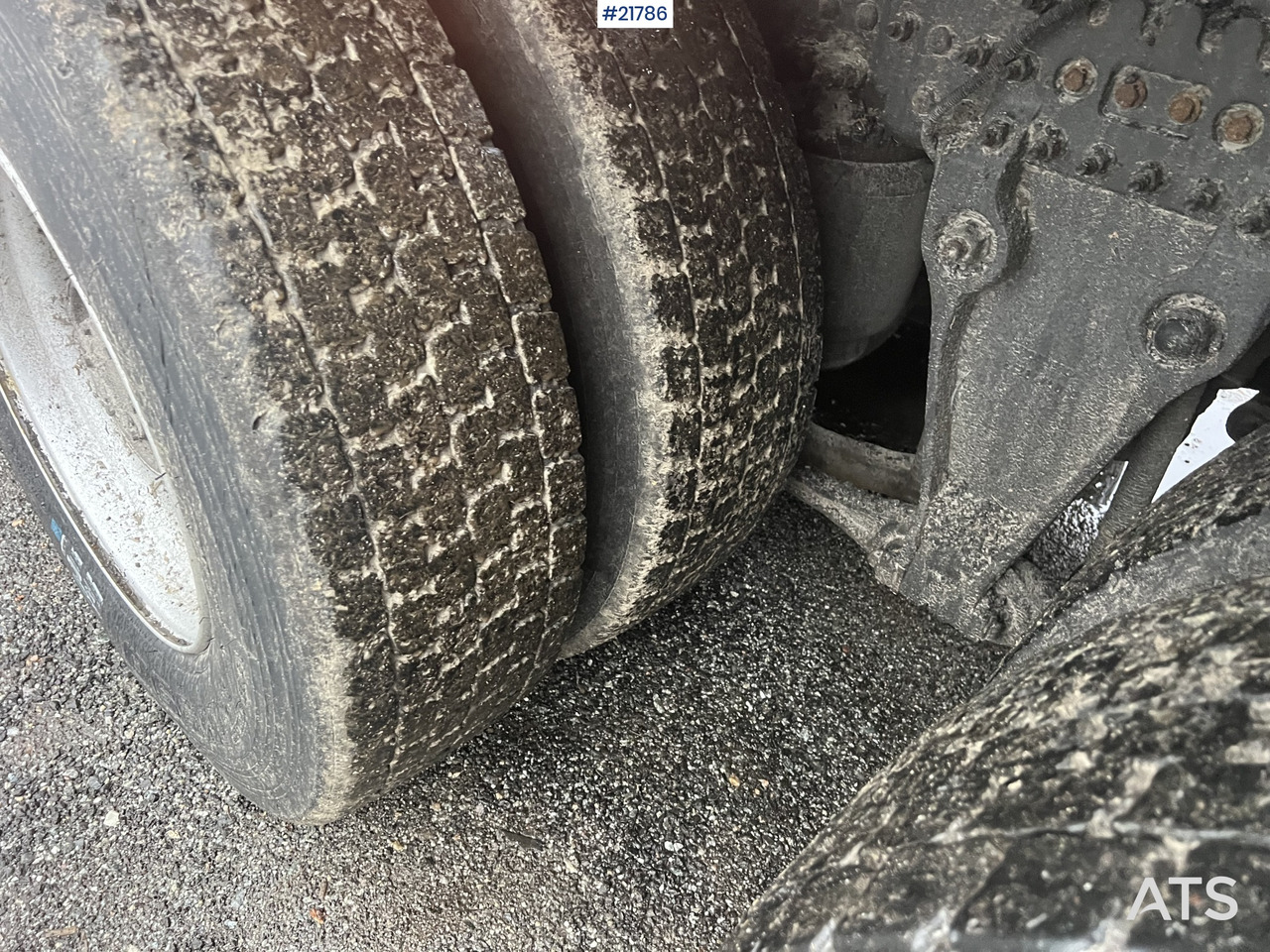 Φορτηγό ανατρεπόμενο Volvo FH540 8x4 asfaltbil m/ mtdk k218 2 akslet asfalthenger: φωτογραφία 23 Φορτηγό ανατρεπόμενο Volvo FH540 8x4 asfaltbil m/ mtdk k218 2 akslet asfalthenger: φωτογραφία 23