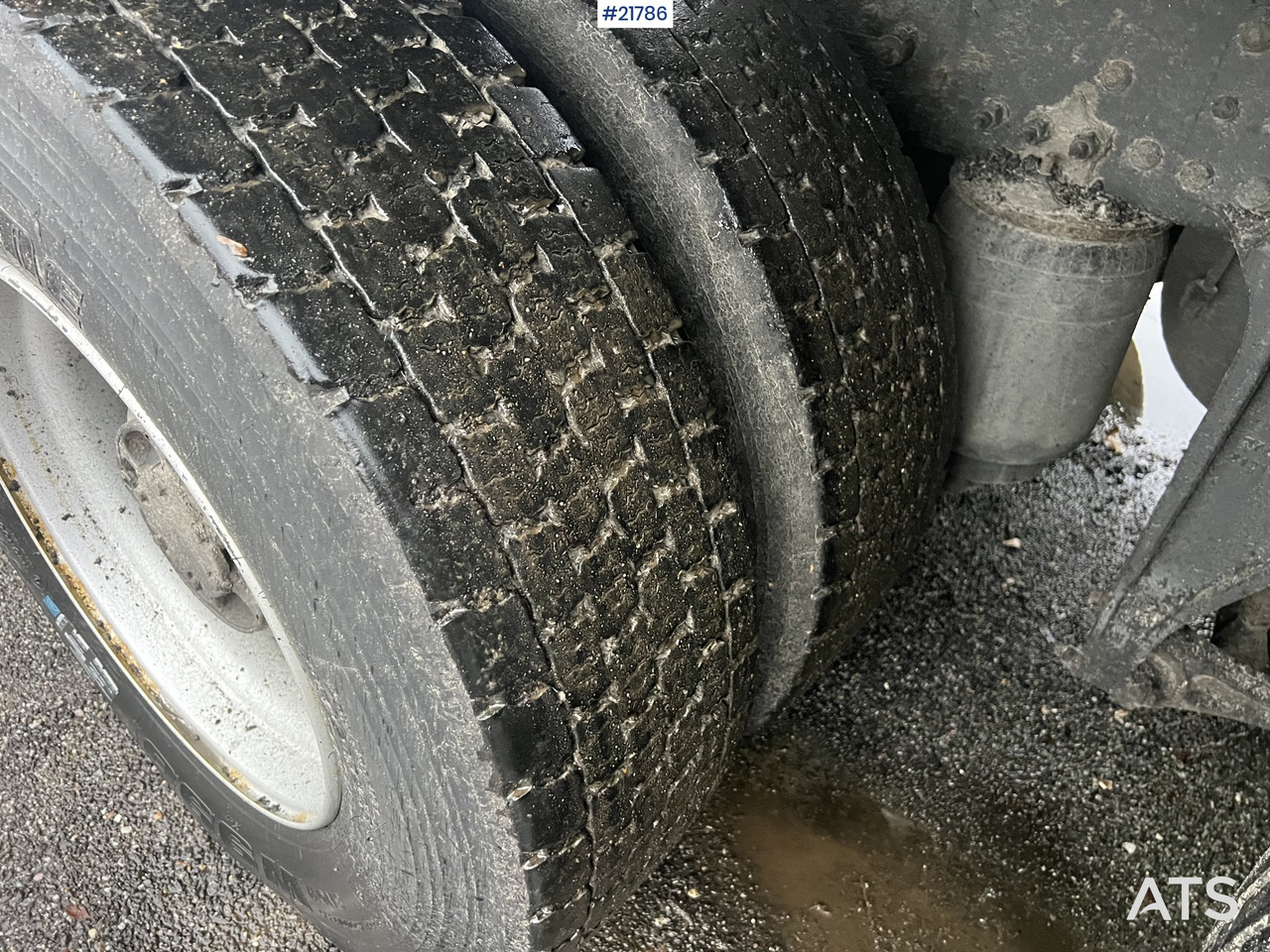 Φορτηγό ανατρεπόμενο Volvo FH540 8x4 asfaltbil m/ mtdk k218 2 akslet asfalthenger: φωτογραφία 22 Φορτηγό ανατρεπόμενο Volvo FH540 8x4 asfaltbil m/ mtdk k218 2 akslet asfalthenger: φωτογραφία 22