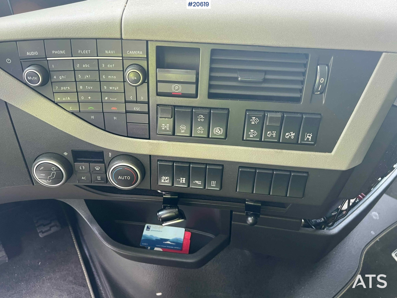 Τράκτορας Volvo FH650: φωτογραφία 46 Τράκτορας Volvo FH650: φωτογραφία 46