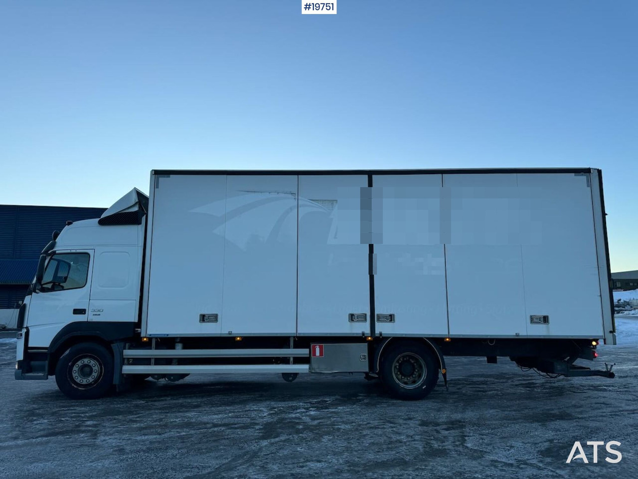 Volvo FM330 - Φορτηγό κόφα: φωτογραφία 3 Volvo FM330 - Φορτηγό κόφα: φωτογραφία 3