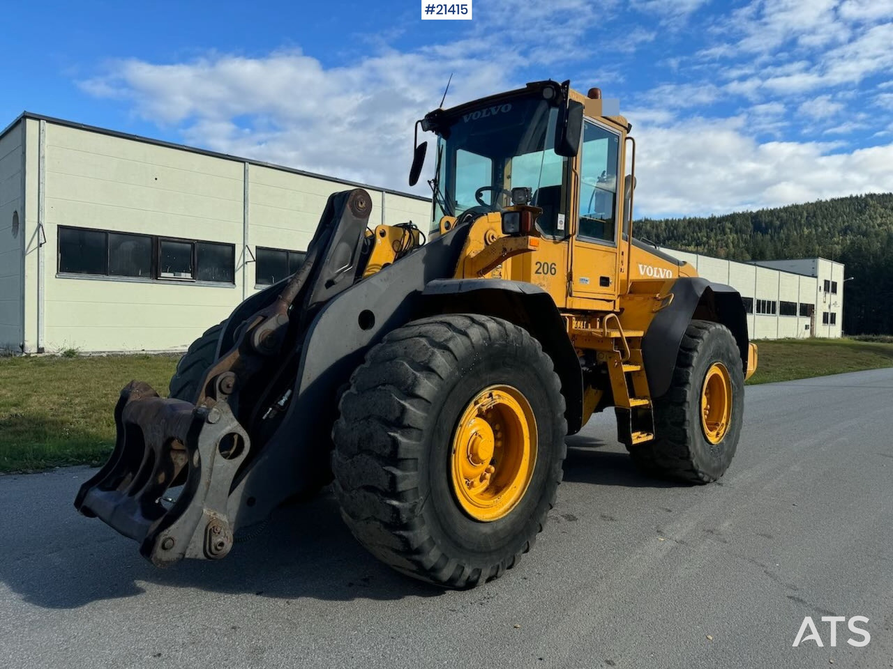 Volvo L110E - Ελαστιχοφόρος φορτωτής: φωτογραφία 2 Volvo L110E - Ελαστιχοφόρος φορτωτής: φωτογραφία 2