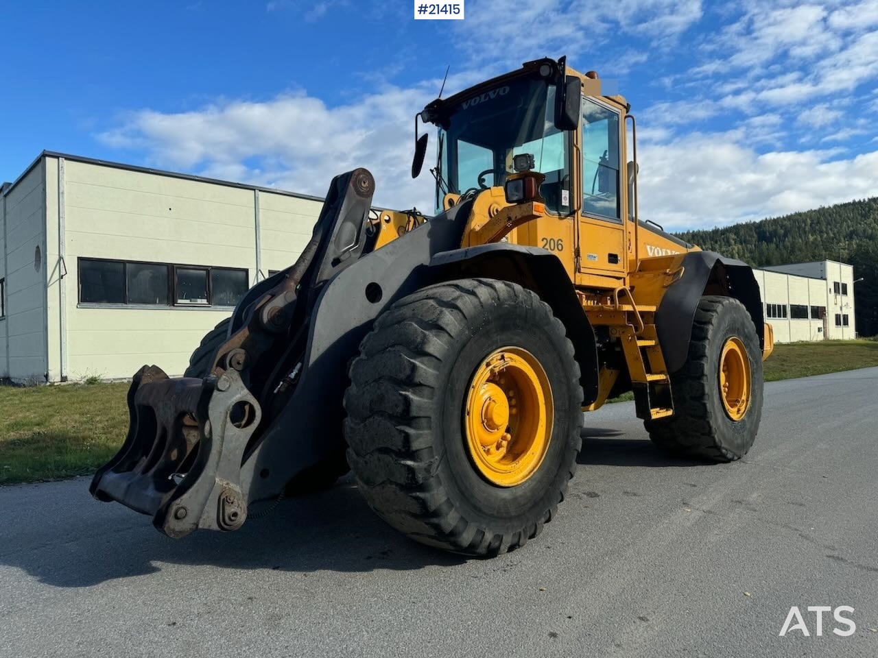 Volvo L110E - Ελαστιχοφόρος φορτωτής: φωτογραφία 1 Volvo L110E - Ελαστιχοφόρος φορτωτής: φωτογραφία 1