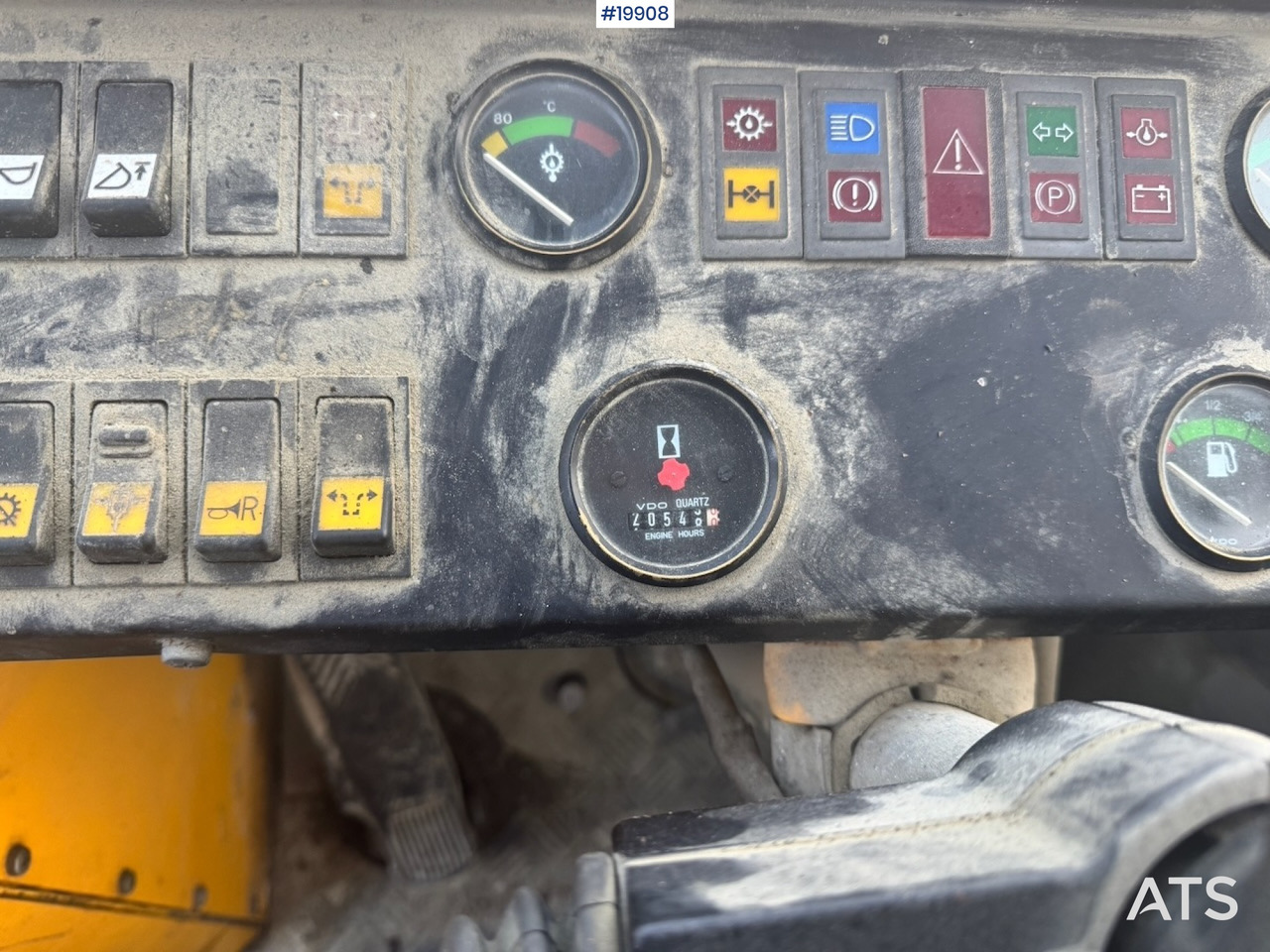 Ελαστιχοφόρος φορτωτής Volvo L90: φωτογραφία 18