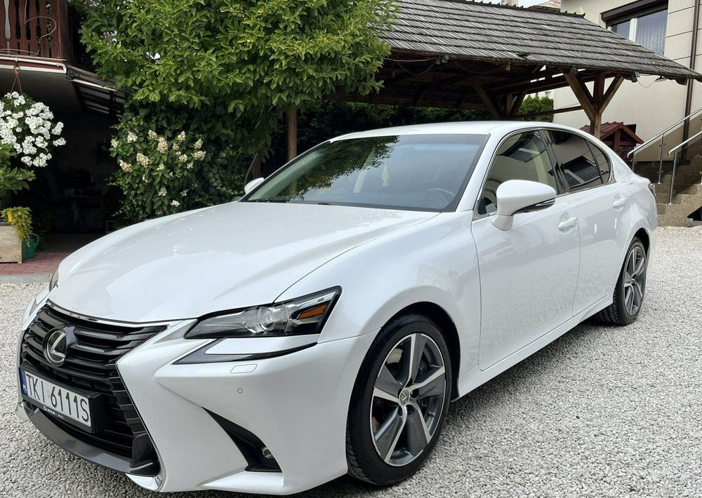 Lexus GS 200t / 300 Elegance - Λιμουζίνα/ Sedan: φωτογραφία 1 Lexus GS 200t / 300 Elegance - Λιμουζίνα/ Sedan: φωτογραφία 1