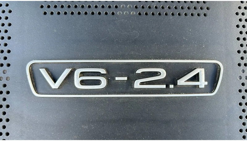 Audi 2.4 Benzine V6 - Αυτοκίνητο: φωτογραφία 5 Audi 2.4 Benzine V6 - Αυτοκίνητο: φωτογραφία 5
