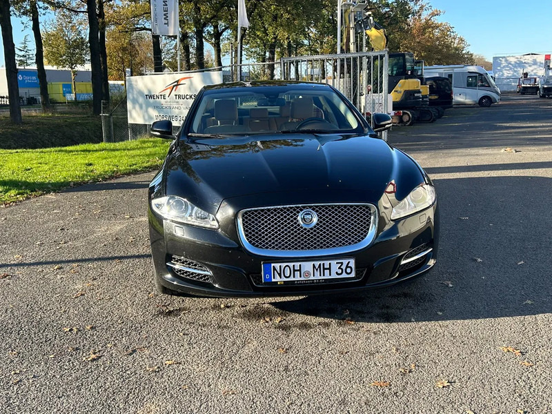 Jaguar XJ 3.0 V6D 275 PK /AUTOM / PANO DAK / VOL LEDER / MERIDAN / EXPORT PRICE - Λιμουζίνα/ Sedan: φωτογραφία 4 Jaguar XJ 3.0 V6D 275 PK /AUTOM / PANO DAK / VOL LEDER / MERIDAN / EXPORT PRICE - Λιμουζίνα/ Sedan: φωτογραφία 4