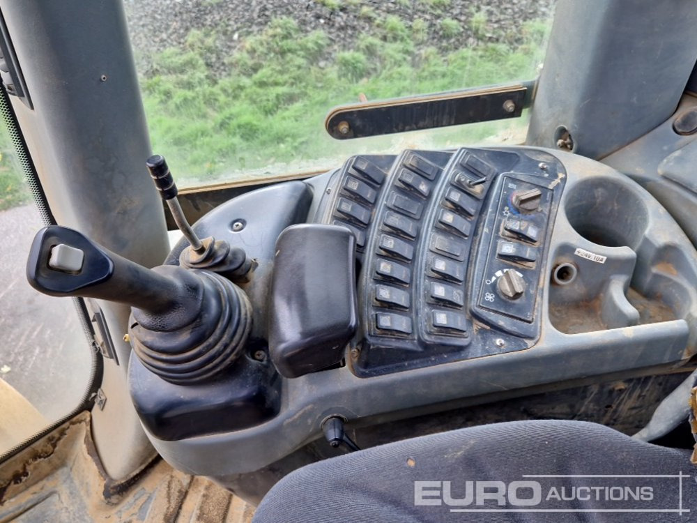 Ελαστιχοφόρος φορτωτής 2011 New Holland W230C: φωτογραφία 30