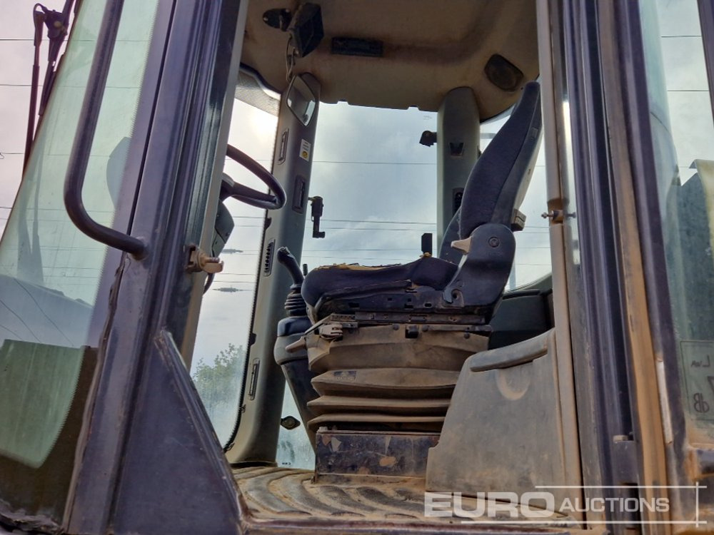 Ελαστιχοφόρος φορτωτής 2011 New Holland W230C: φωτογραφία 28