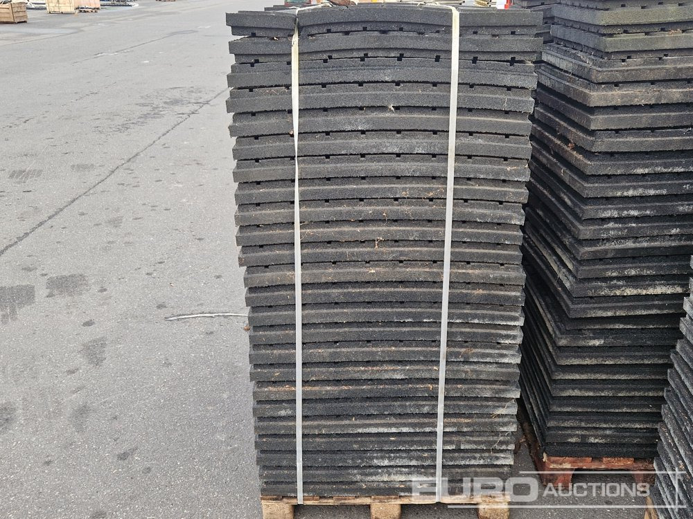 3 Pallets of Rubber Floor Tiles, 60mm x 800mm x 600mm (144 of) - Εξοπλισμού κατασκευών: φωτογραφία 4 3 Pallets of Rubber Floor Tiles, 60mm x 800mm x 600mm (144 of) - Εξοπλισμού κατασκευών: φωτογραφία 4