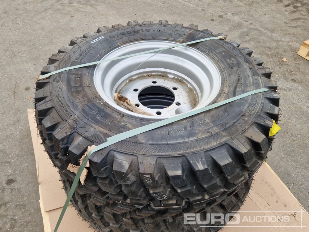 340/80R18 Tyres with Rims - Ελαστικό: φωτογραφία 4 340/80R18 Tyres with Rims - Ελαστικό: φωτογραφία 4