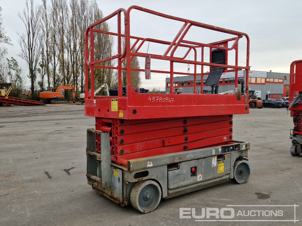 Haulotte Compact 10 - Πλατφόρμα εναέρια: φωτογραφία 4 Haulotte Compact 10 - Πλατφόρμα εναέρια: φωτογραφία 4