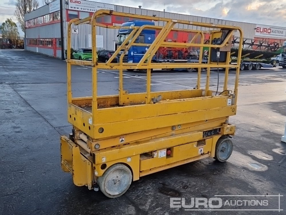 Haulotte Compact 8 - Πλατφόρμα εναέρια: φωτογραφία 4 Haulotte Compact 8 - Πλατφόρμα εναέρια: φωτογραφία 4