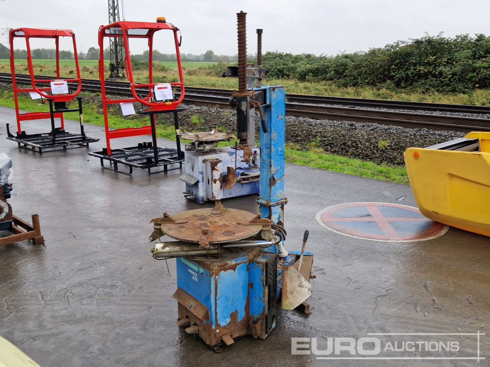 Hofmann Monty 270 Tyre Changer - Εξοπλισμού κατασκευών: φωτογραφία 1 Hofmann Monty 270 Tyre Changer - Εξοπλισμού κατασκευών: φωτογραφία 1