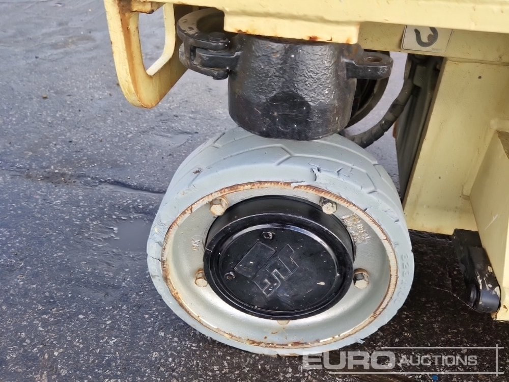 Ψαλιδωτό ανυψωτικό JLG 1930ES: φωτογραφία 10