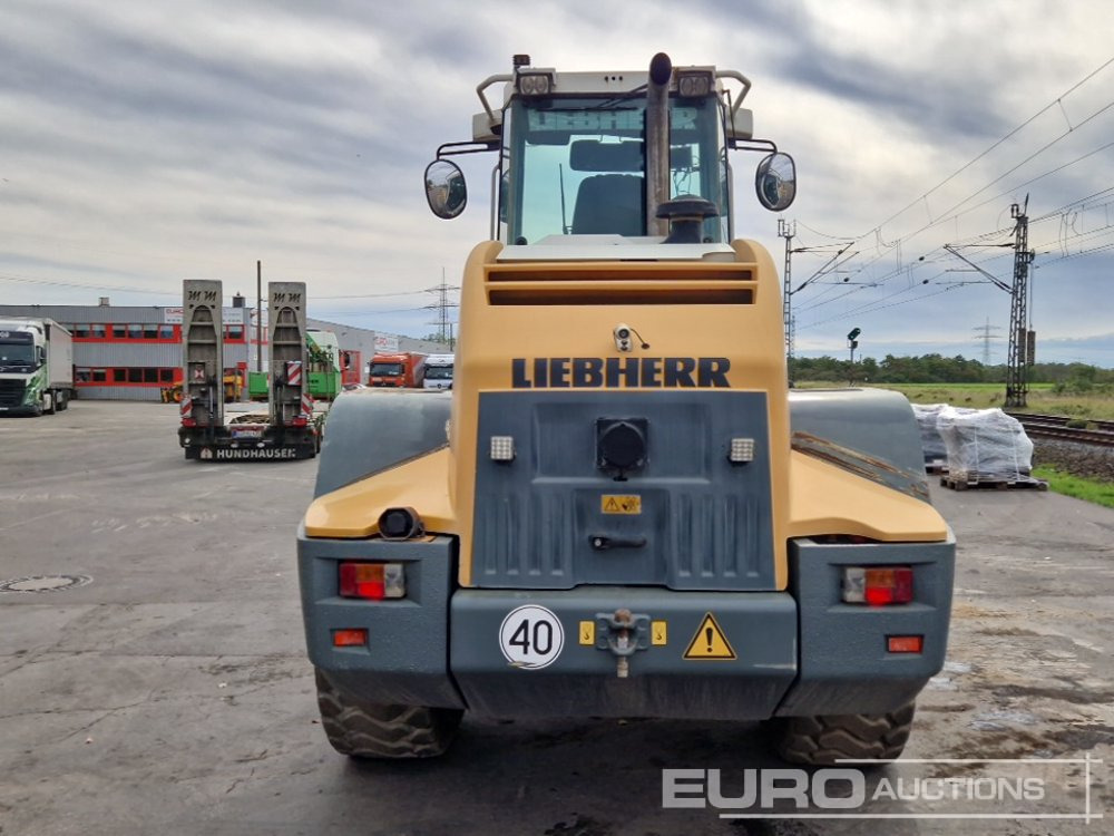Liebherr L538 - Ελαστιχοφόρος φορτωτής: φωτογραφία 4 Liebherr L538 - Ελαστιχοφόρος φορτωτής: φωτογραφία 4