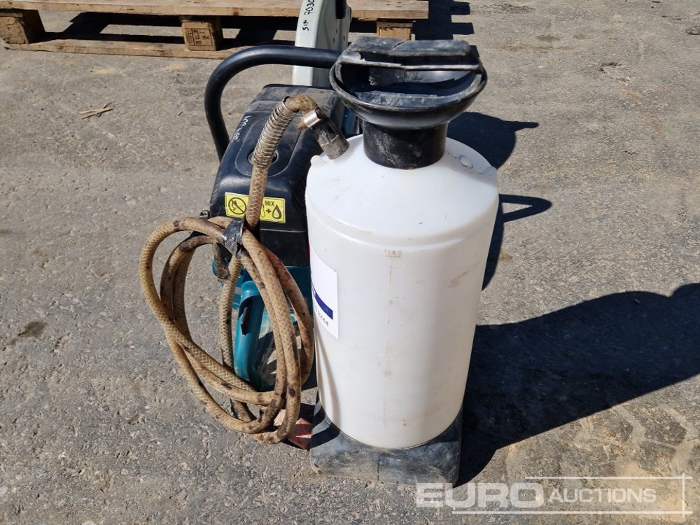 Makita EK7301 Handheld Quickcut Saw with Water Sprayer - Μηχανών ασφάλτου: φωτογραφία 4 Makita EK7301 Handheld Quickcut Saw with Water Sprayer - Μηχανών ασφάλτου: φωτογραφία 4