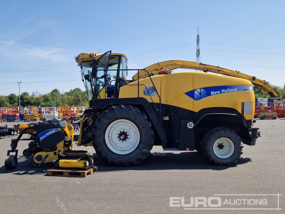 New Holland FR9050 - Θεριζοαλωνιστική μηχανή: φωτογραφία 2 New Holland FR9050 - Θεριζοαλωνιστική μηχανή: φωτογραφία 2