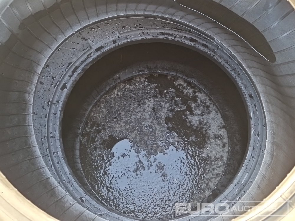 Unused 360/70R20 Tyres (2 of) - Ελαστικό: φωτογραφία 5 Unused 360/70R20 Tyres (2 of) - Ελαστικό: φωτογραφία 5