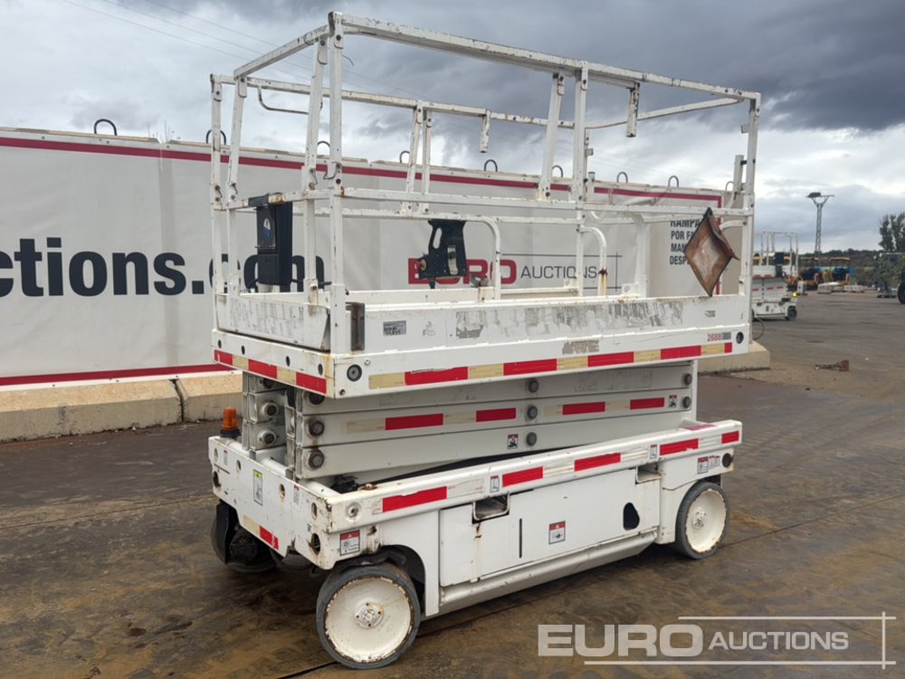 2014 Haulotte Compact 10 - Ψαλιδωτό ανυψωτικό: φωτογραφία 1 2014 Haulotte Compact 10 - Ψαλιδωτό ανυψωτικό: φωτογραφία 1