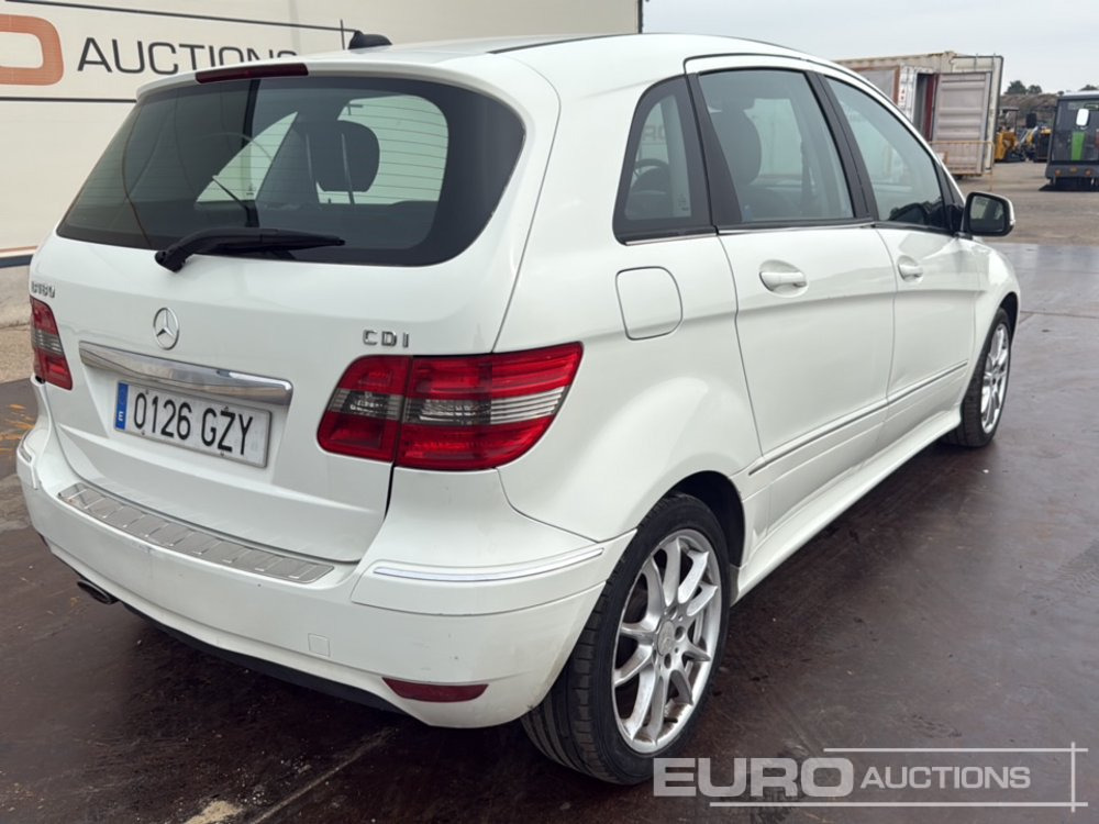 Mercedes Benz B180 CDI - Αυτοκίνητο: φωτογραφία 5 Mercedes Benz B180 CDI - Αυτοκίνητο: φωτογραφία 5