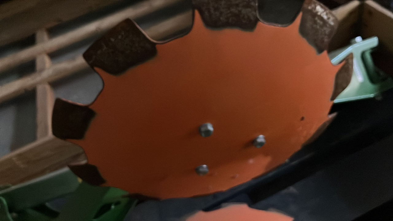 Amazone Fahrgassenmarkierung Cataya - Μηχανή οργώματος: φωτογραφία 3 Amazone Fahrgassenmarkierung Cataya - Μηχανή οργώματος: φωτογραφία 3