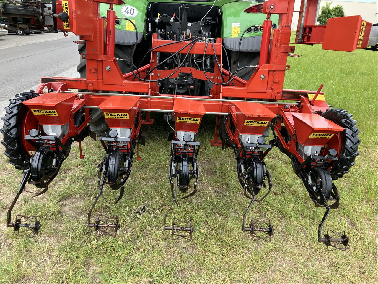 Becker Rübendrille 12 Reihen - Σπαρτική μηχανή: φωτογραφία 1 Becker Rübendrille 12 Reihen - Σπαρτική μηχανή: φωτογραφία 1