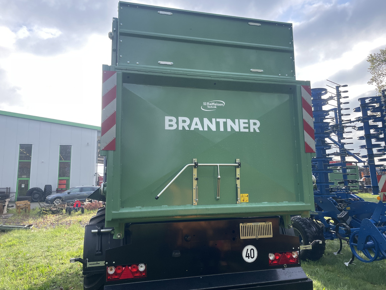 Brantner TA 24073/2 POWER-TUBE - Ανατρεπόμενη ρυμούλκα για τρακτέρ: φωτογραφία 5 Brantner TA 24073/2 POWER-TUBE - Ανατρεπόμενη ρυμούλκα για τρακτέρ: φωτογραφία 5