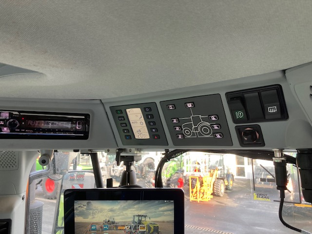 Claas Axion 830 - Τρακτέρ: φωτογραφία 5 Claas Axion 830 - Τρακτέρ: φωτογραφία 5