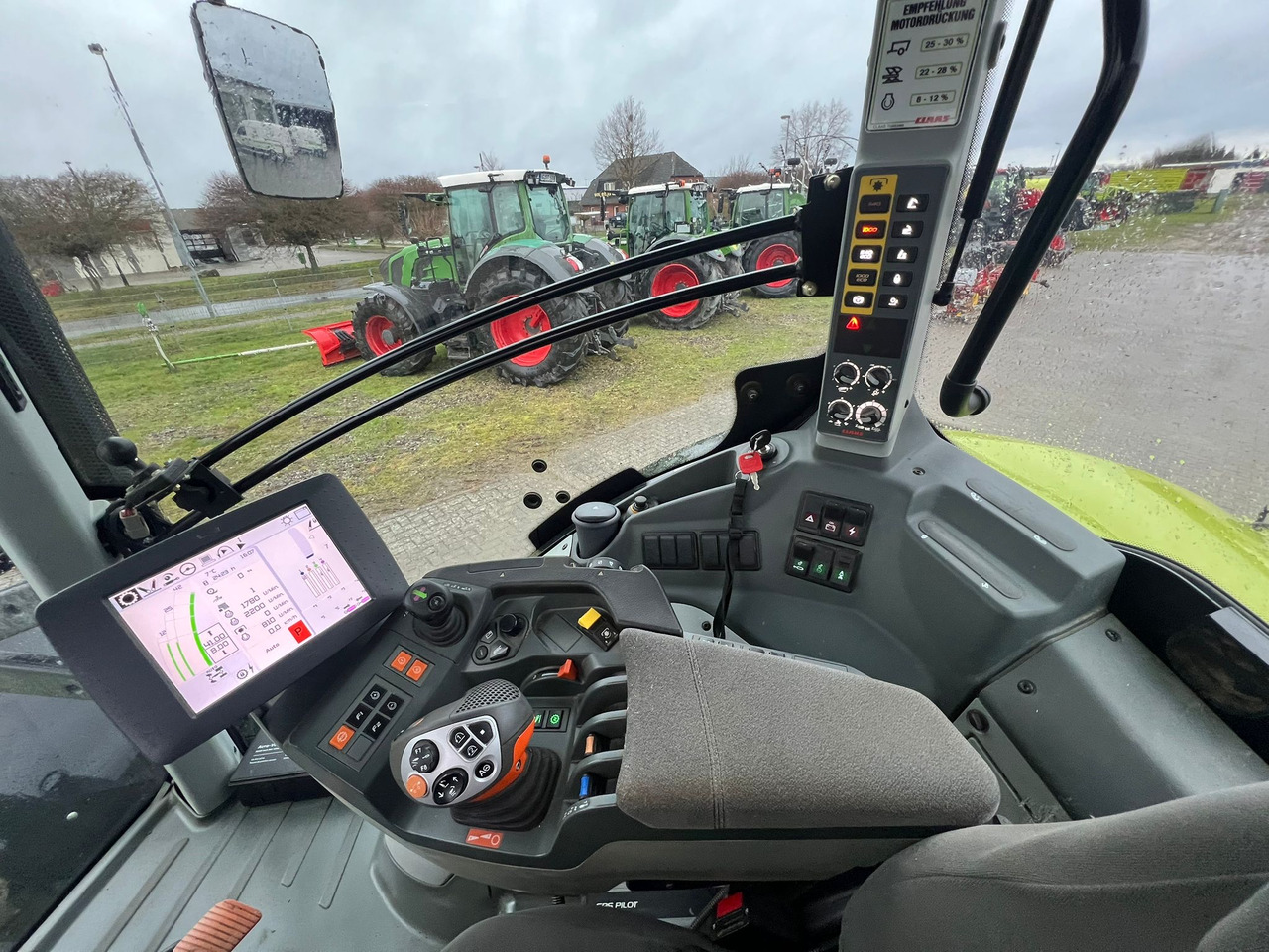 Claas Axion 930 - Τρακτέρ: φωτογραφία 2 Claas Axion 930 - Τρακτέρ: φωτογραφία 2