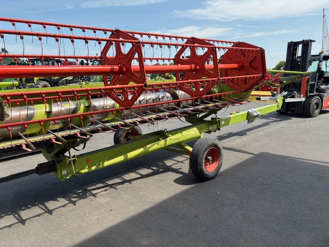 Claas Tucano 320 - Θεριζοαλωνιστική μηχανή: φωτογραφία 3 Claas Tucano 320 - Θεριζοαλωνιστική μηχανή: φωτογραφία 3