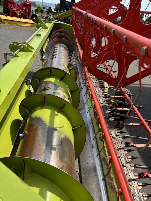 Claas Tucano 320 - Θεριζοαλωνιστική μηχανή: φωτογραφία 2 Claas Tucano 320 - Θεριζοαλωνιστική μηχανή: φωτογραφία 2