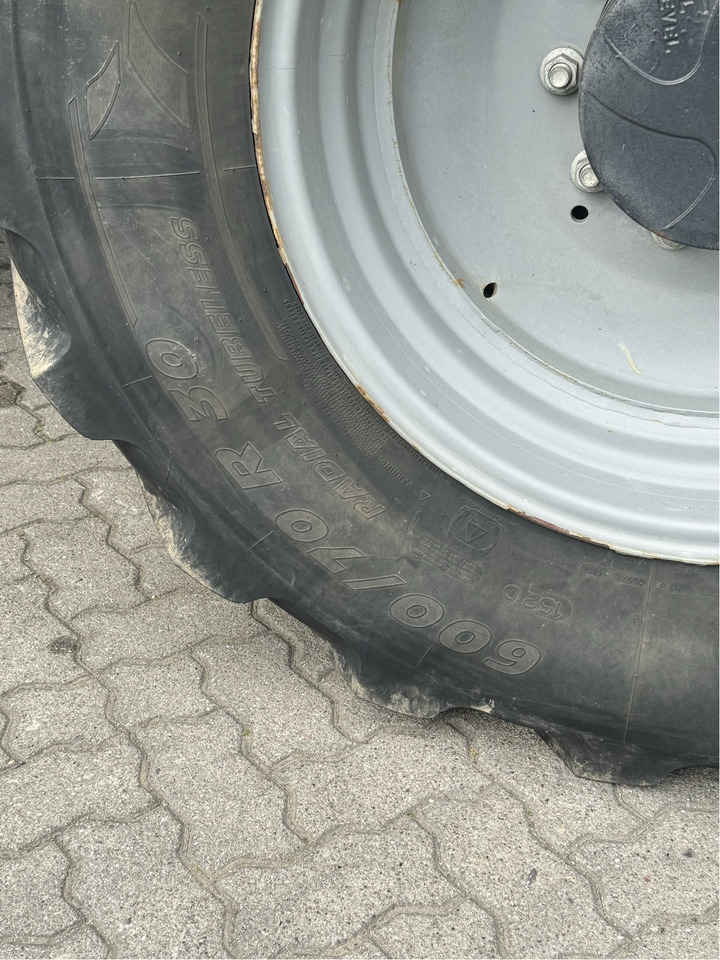 Deutz-Fahr Agrotron 7250 TTV - Τρακτέρ: φωτογραφία 5 Deutz-Fahr Agrotron 7250 TTV - Τρακτέρ: φωτογραφία 5