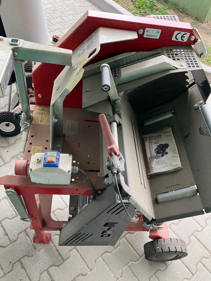 EiFo Wippkreissäge 700 E - Εργαλείο/ Εξοπλισμός: φωτογραφία 3 EiFo Wippkreissäge 700 E - Εργαλείο/ Εξοπλισμός: φωτογραφία 3