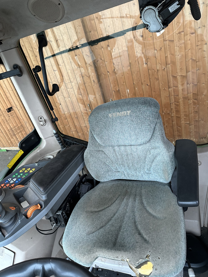 Fendt 513 Vario SCR Power - Τρακτέρ: φωτογραφία 5 Fendt 513 Vario SCR Power - Τρακτέρ: φωτογραφία 5